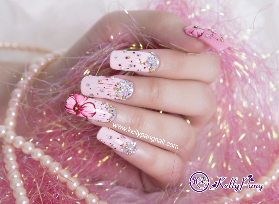 Cách Vẽ Mẫu Móng Màu Tình Yêu