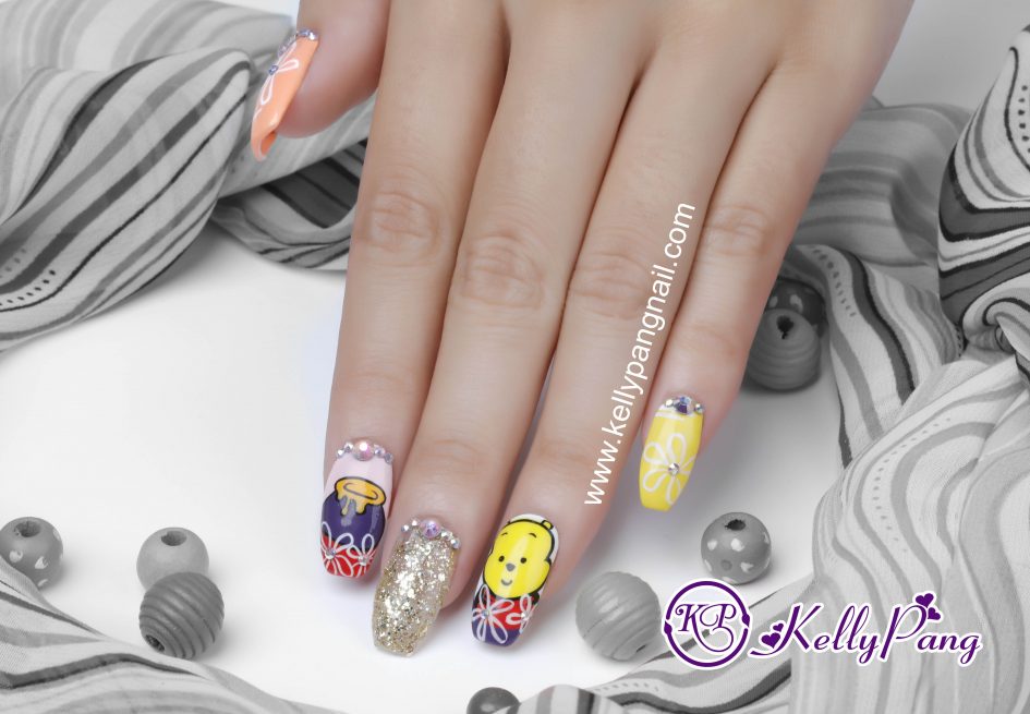 Click xem cách vẽ mẫu nail Chú Gấu Pool