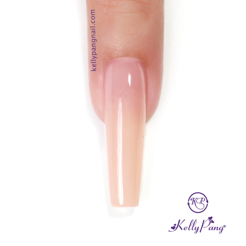 Hướng dẫn vẽ móng Cách vẽ nail phối màu xanh sapphire sang trọng Bước 1 Hướng dẫn vẽ móng Cách vẽ nail phối màu xanh sapphire sang trọng Bước 1