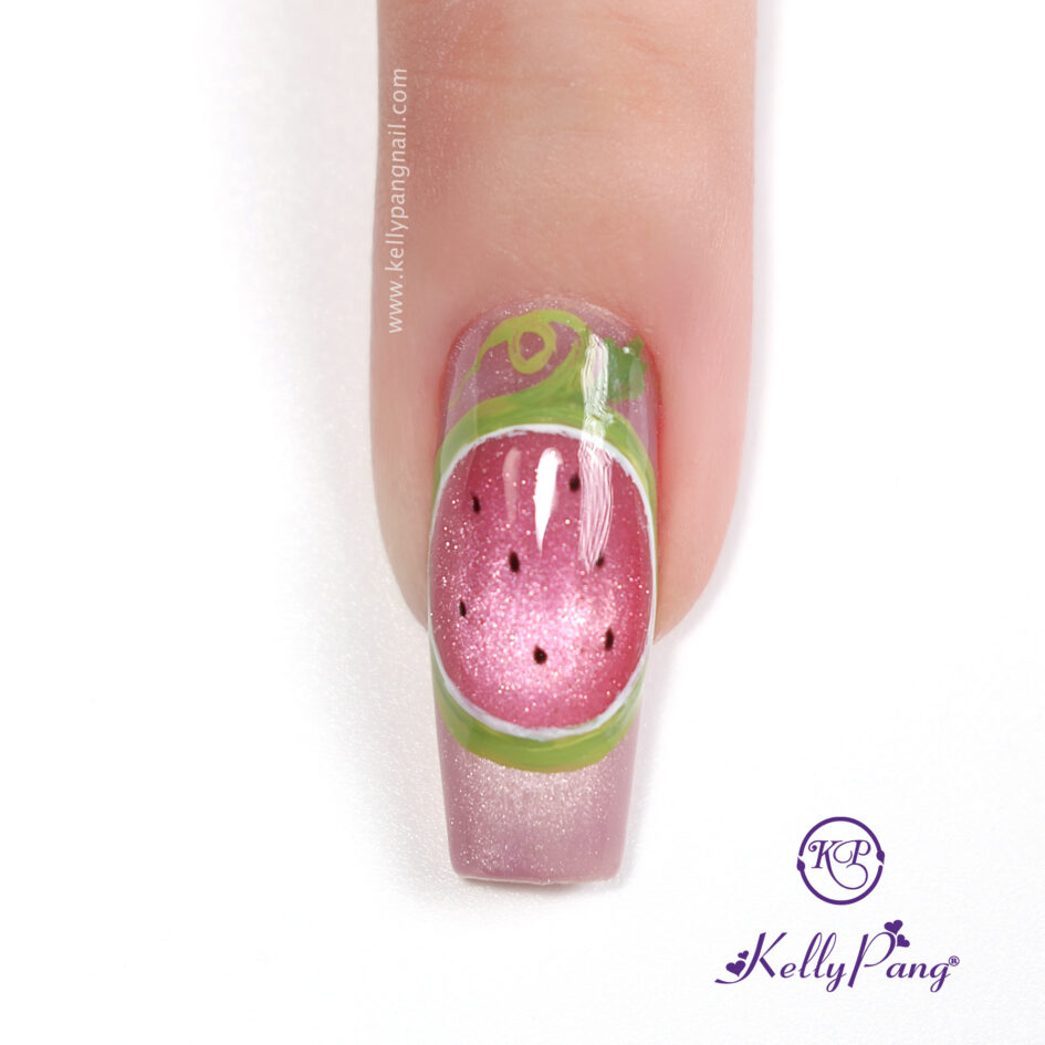 Hướng dẫn vẽ móng Cách vẽ nail họa tiết dưa hấu hiệu ứng mắt mèo Bước 4 Hướng dẫn vẽ móng Cách vẽ nail họa tiết dưa hấu hiệu ứng mắt mèo Bước 4