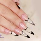 Cách Vẽ Nail Đơn Sắc Đính Đá Lấp lánh – Chuẩn Gu Quý Phái Cách Vẽ Nail Đơn Sắc Đính Đá Lấp lánh – Chuẩn Gu Quý Phái